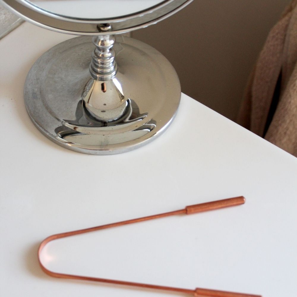 Copper Tongue Cleaner - Material: Pure Copper Weight: 30g | Usage: Personal Care Storage: Keep Dry Always Color: Copper Energy Source: Manual