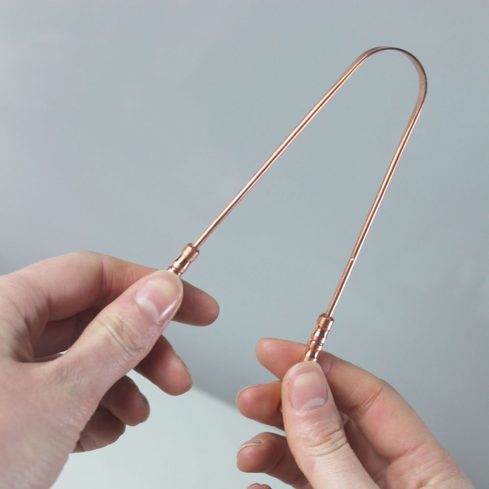 Copper Tongue Cleaner - Material: Pure Copper Weight: 30g | Usage: Personal Care Storage: Keep Dry Always Color: Copper Energy Source: Manual