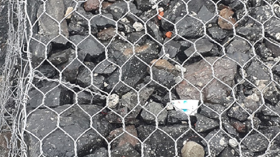 Hexagonal Wire Mesh - Galvanized Steel, Woven Design | Durable Silver Steel Wire Mesh For Fencing, Gardening, And Erosion Prevention