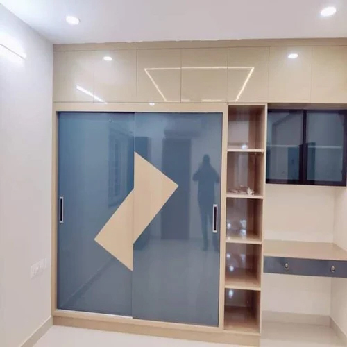 Cream Sliding Door Wardrobe