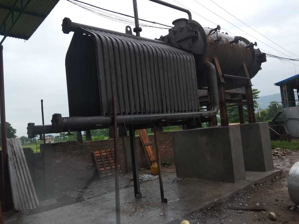 Ultra Boiler - Mild Steel 2500x3500x3500 Mm | High Pressure 1000-10000 Kg/hr Steam Output 85% Heat Efficiency Compact Skid-mounted Design Coal-fired System Black Blue Finish