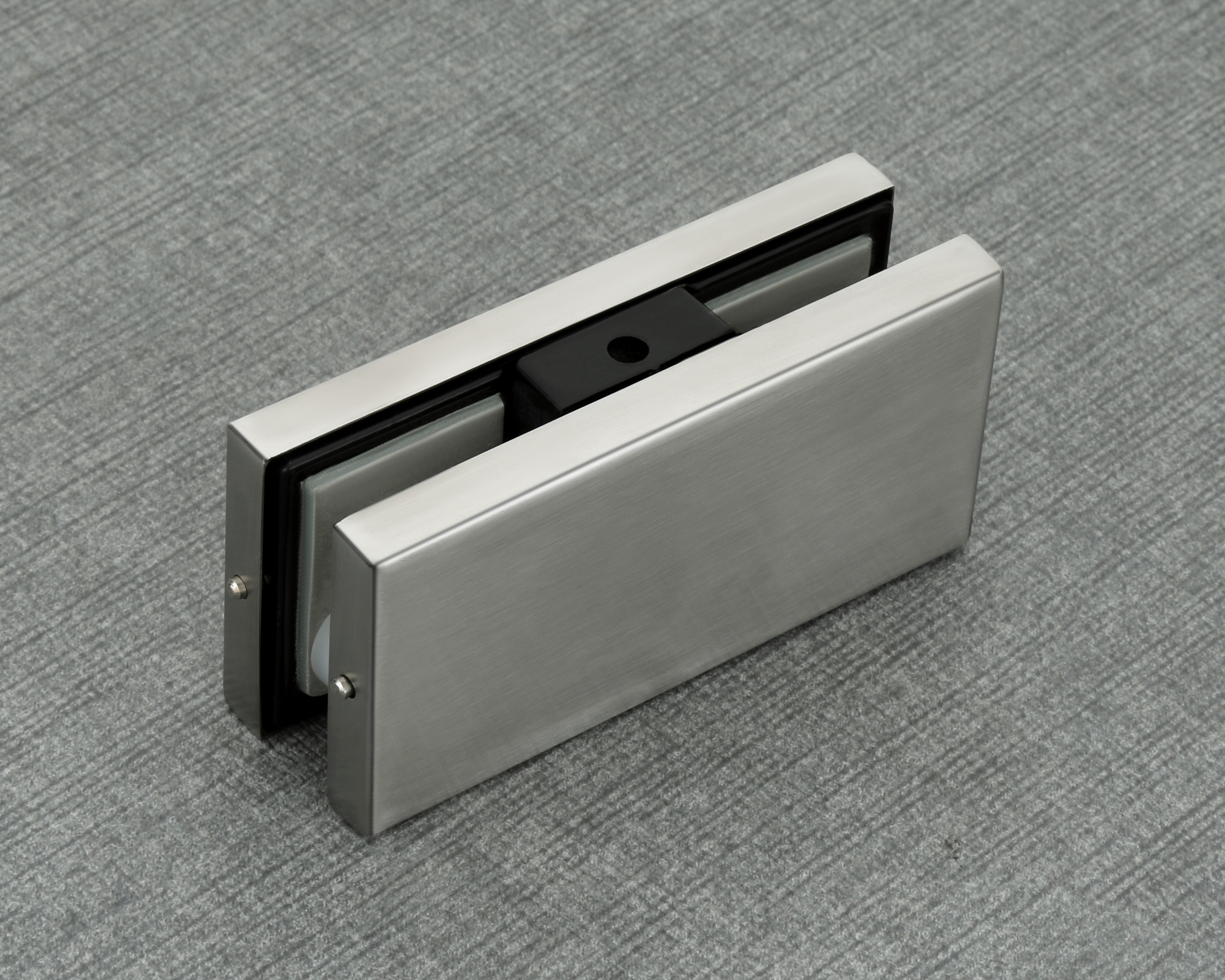 L Patch Glass Fitting - Stainless Steel, Standard Size, Silver | Corrosion Resistant, Exceptional Durability, Ideal For Glass Door Applications
