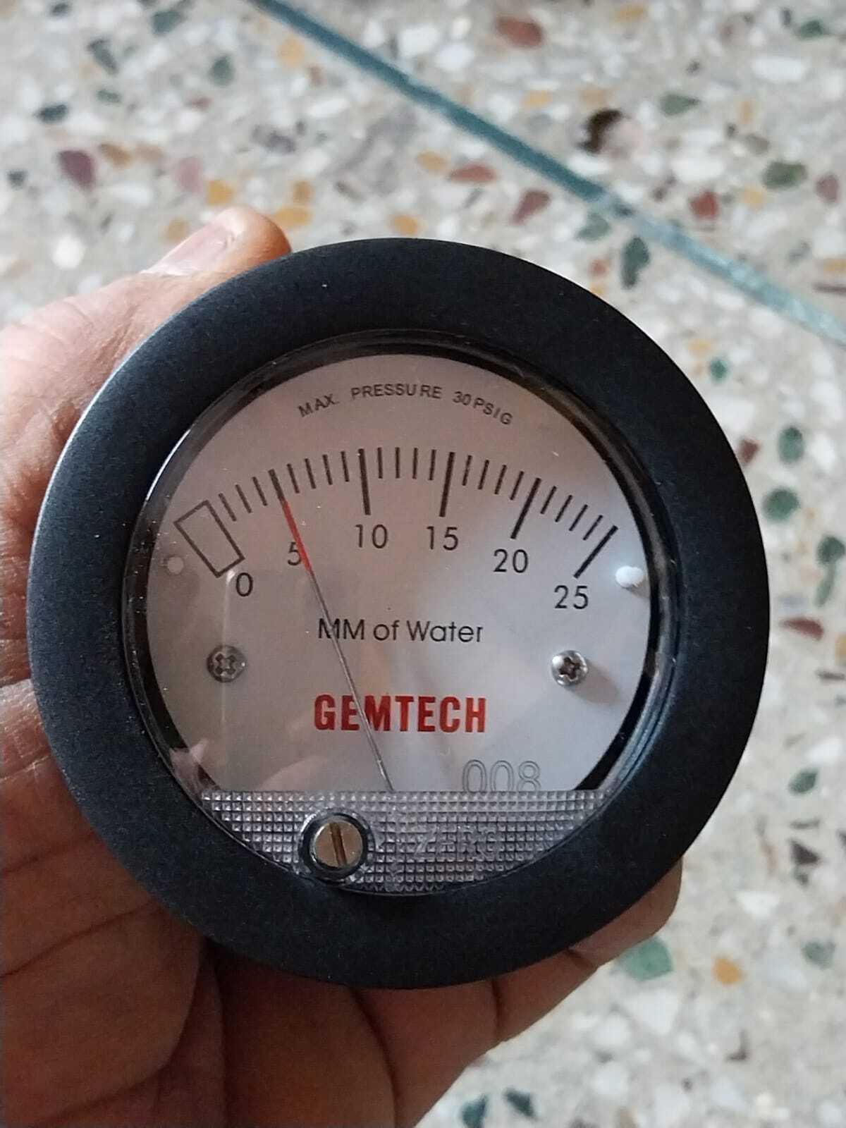 Gemtech Mini Differential Pressure Gauge Range 0-50 Mm Accuracy: A 5% Of Fs At 70a F (21.1a C)