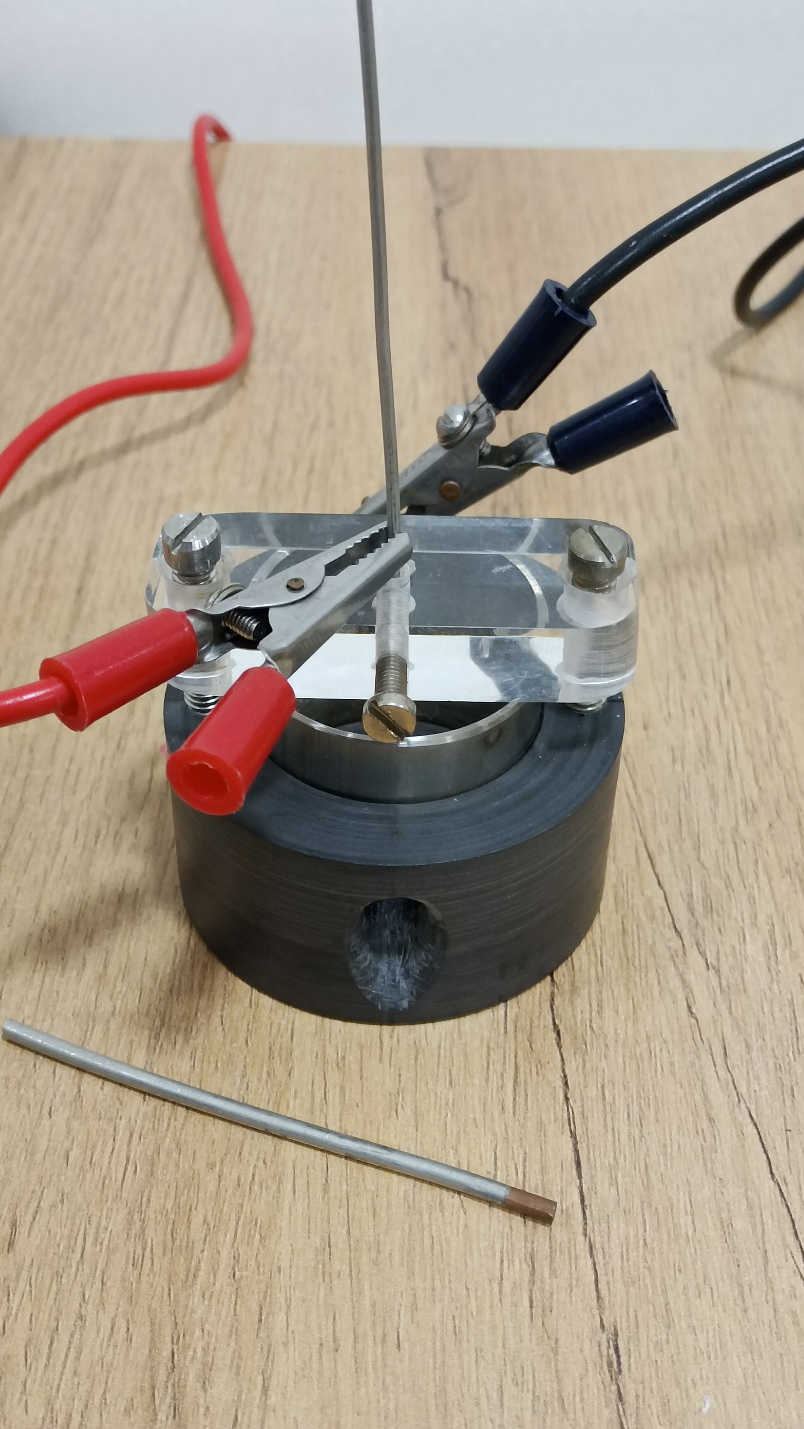 Micro Test Thickness Tester - Abs Material 240x210x110 Mm Usb Connectivity And Self Calibration Mode 32 Bit Arm Technology Multi-material Compatibility