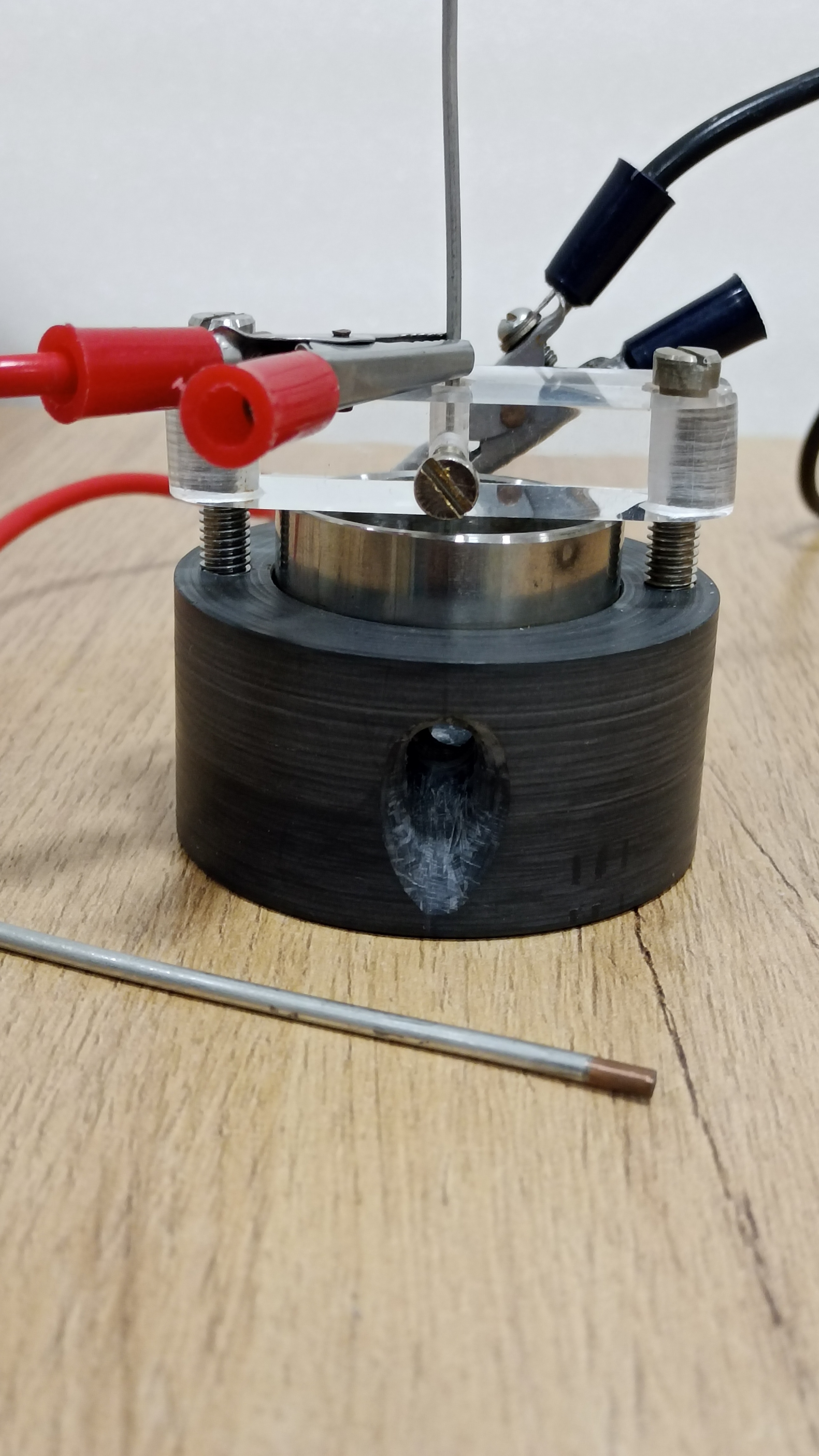 Micro Test Thickness Tester - Abs Material 240x210x110 Mm Usb Connectivity And Self Calibration Mode 32 Bit Arm Technology Multi-material Compatibility