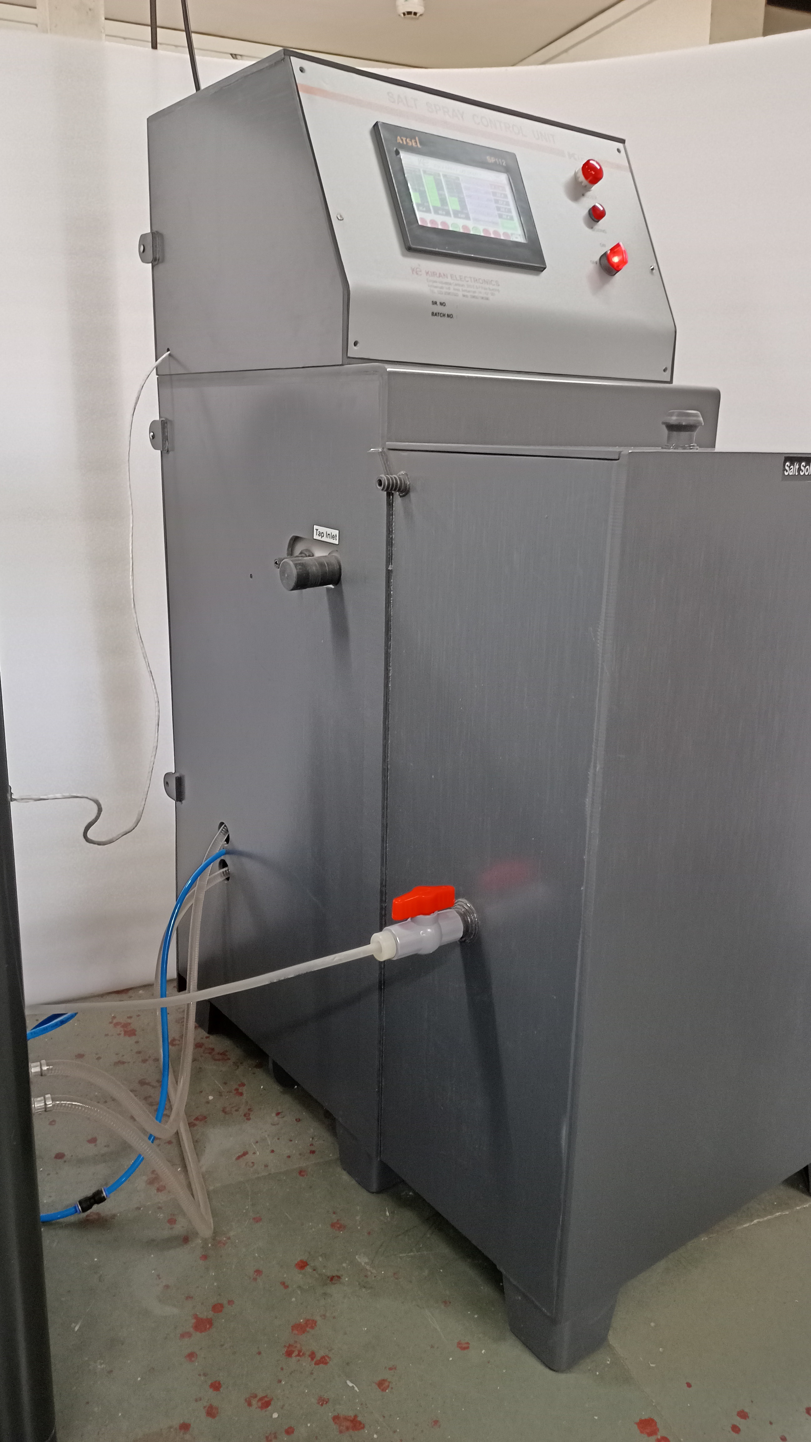 Black Salt Spray Test Apparatus