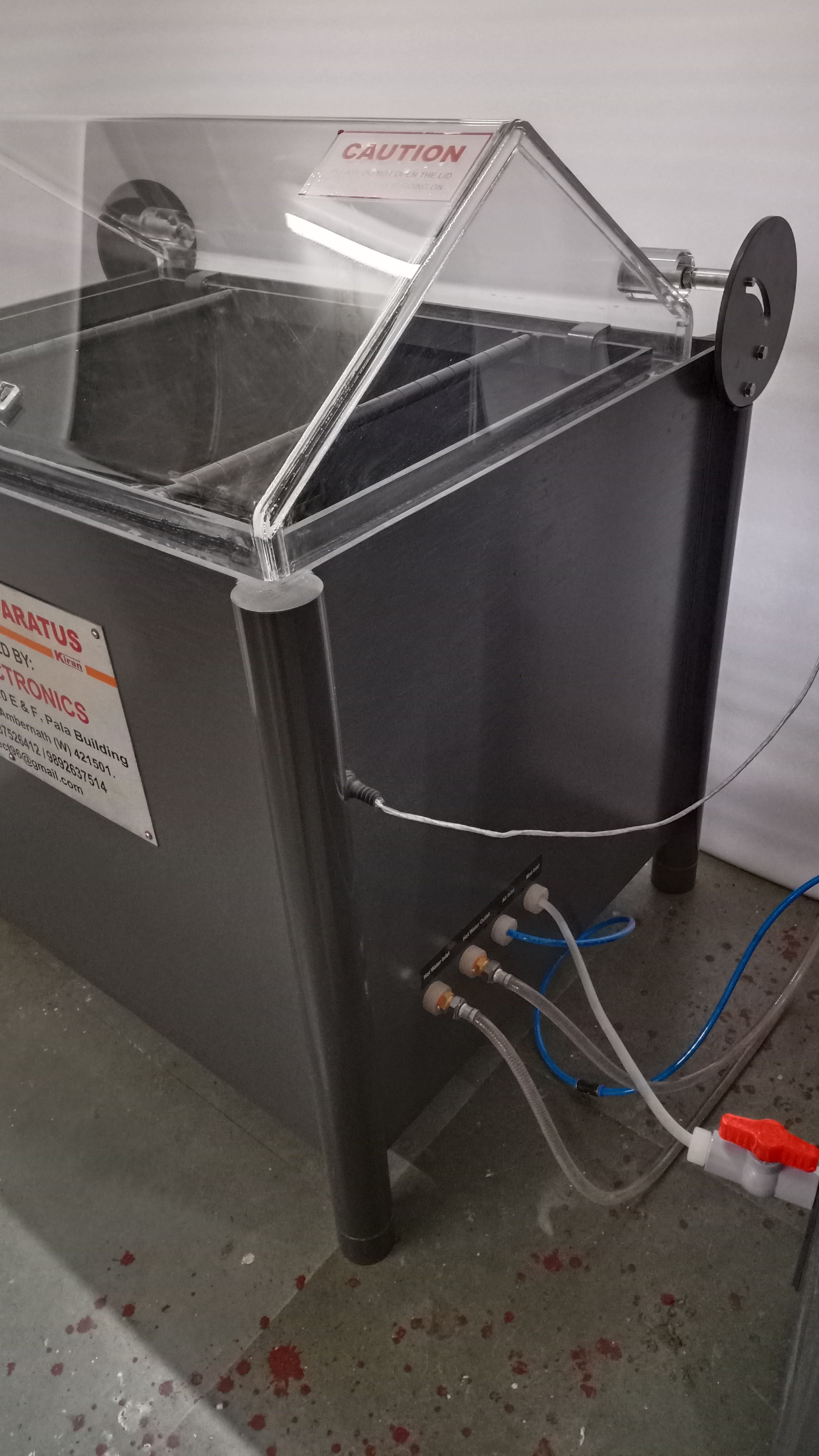 Black Salt Spray Test Apparatus