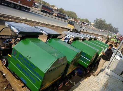 बैटरी संचालित कचरा लोडर