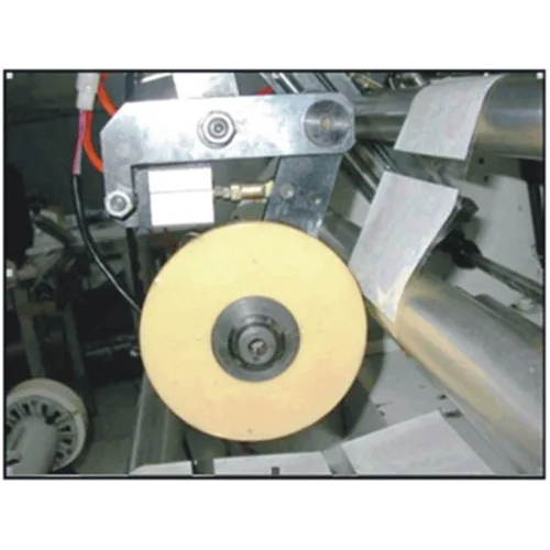 ऑटोमैटिक हॉट मेल्ट ऐप्लिकेटर (एंटी स्लिप लेबल)