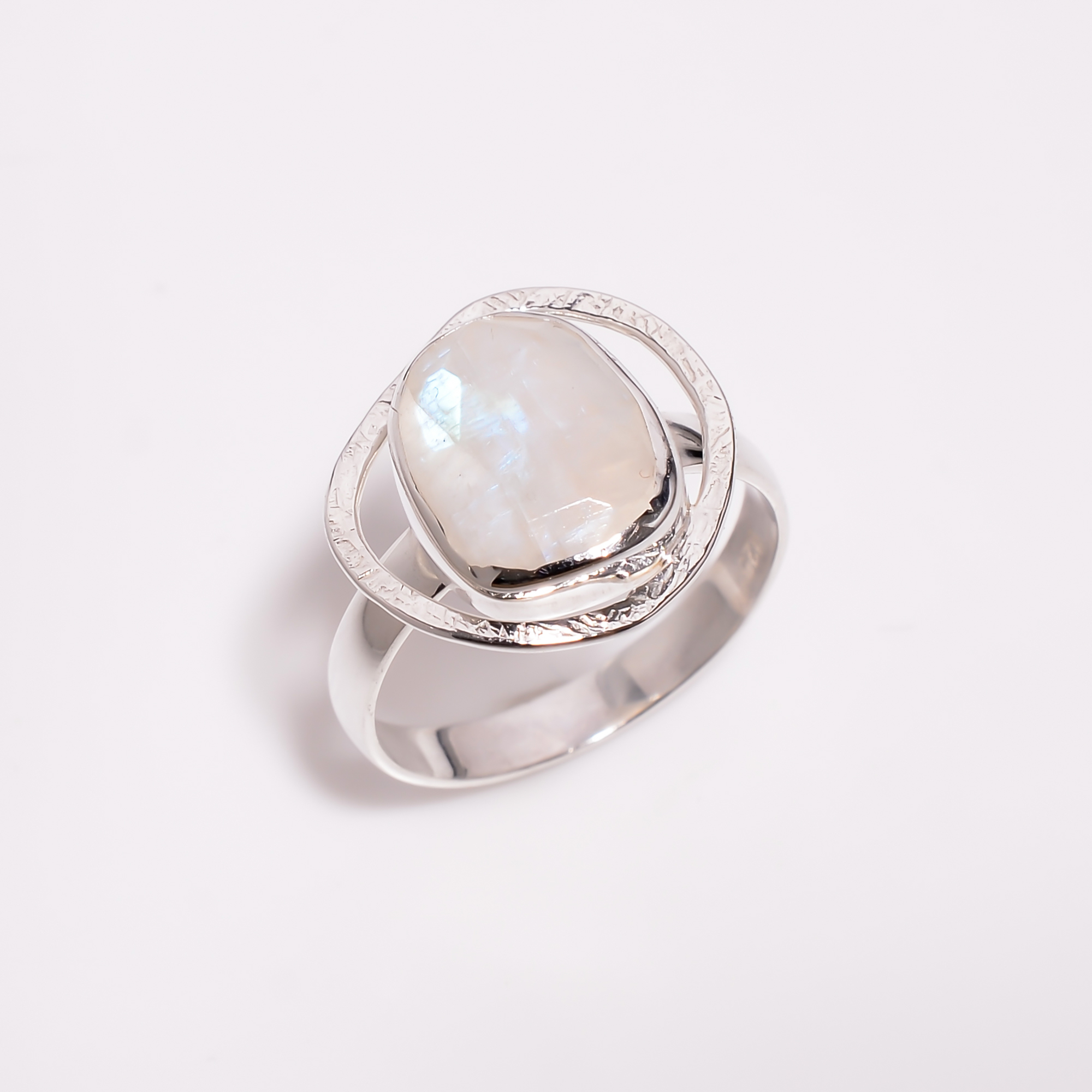 Rainbow Moonstone Rose Cut Gemstone 925 Sterling Silver Ring Size Us 8 Girls Fashion Rings Exporter - Gender: Women