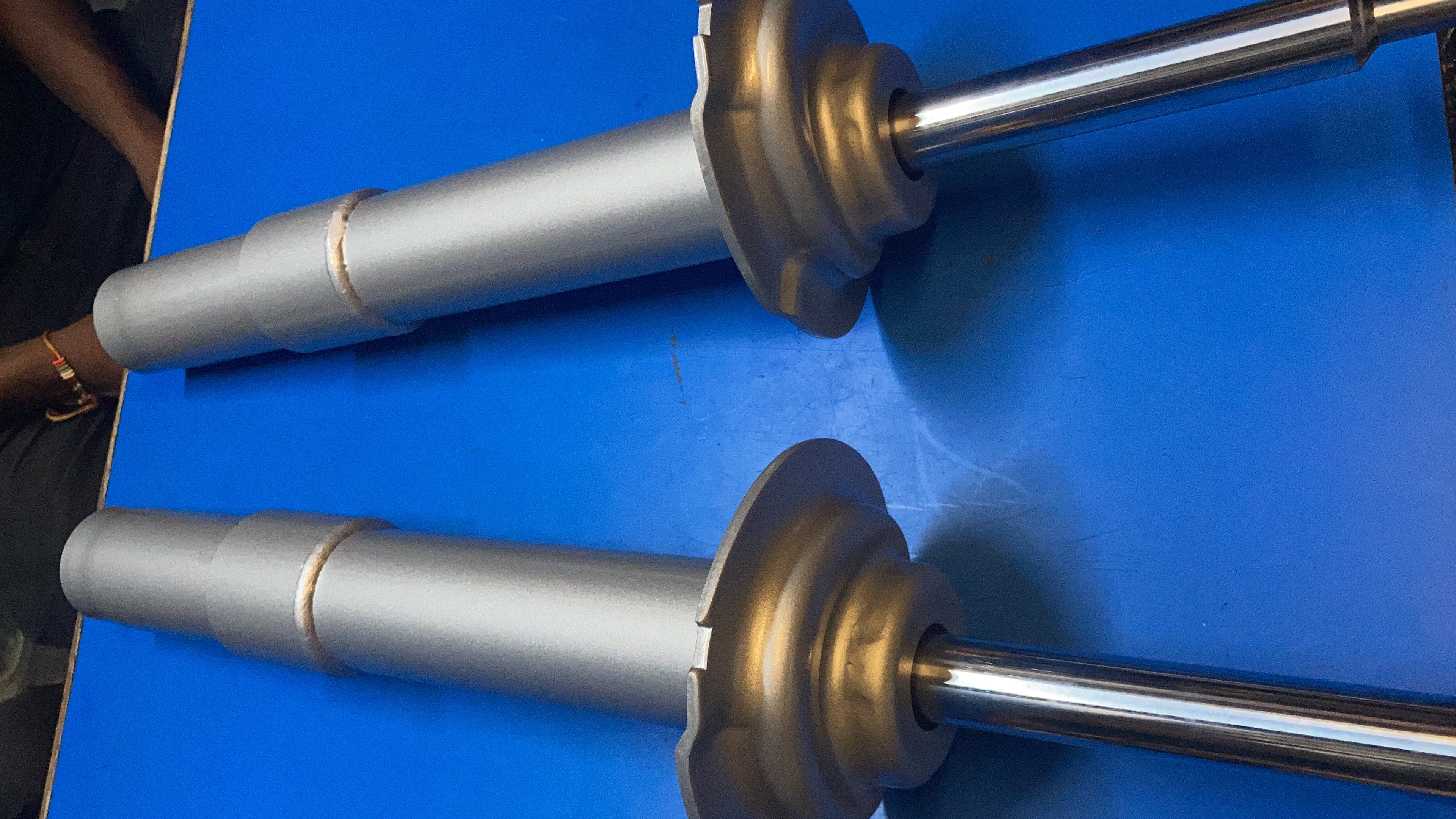 Shock Absorber - Oem Black Design, Compatible With Bmw F30 Model 2013 | Enhances Comfort And Handling, Reduces Bouncing And Vibration