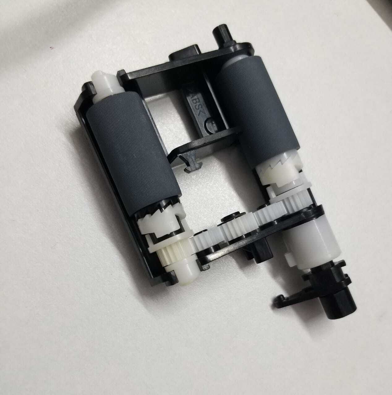 Hp Pickup Roller - Color: Black And White