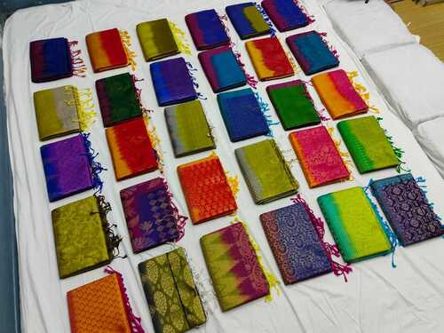 पार्टी वियर प्योर सिल्क ब्रोकेड