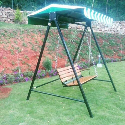 कैनोपी के साथ टिकाऊ 2 सीटर गार्डन स्विंग