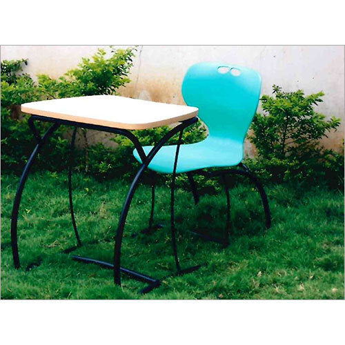 कम चेयर के साथ स्टडी टेबल असेंबली की आवश्यकता नहीं है