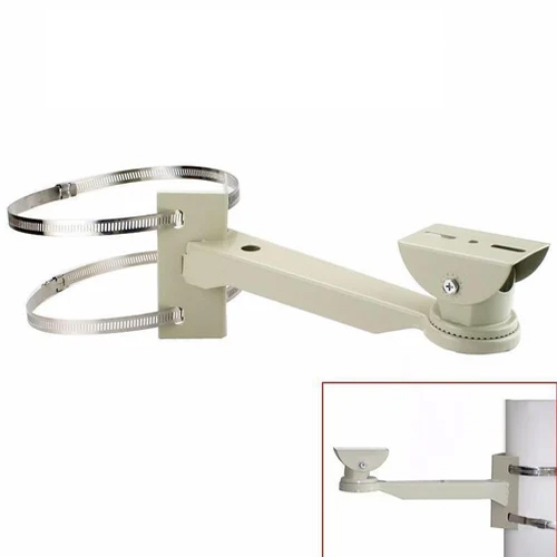 2 बड़े छल्ले के साथ सीसीटीवी पोल स्टैंड आवेदन: आउटडोर