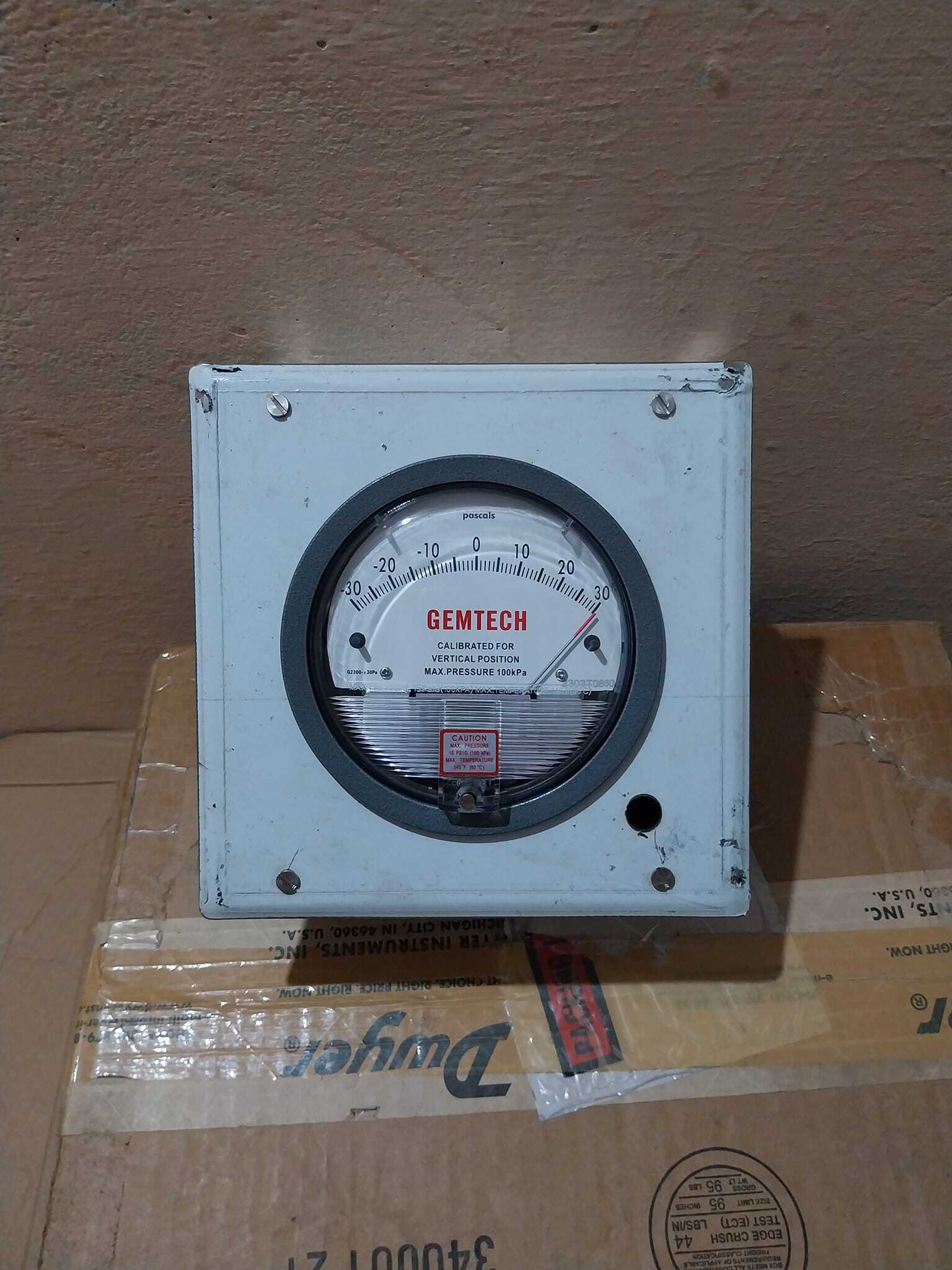 Gemtech Model G2000-0 Differential Pressure Gauge