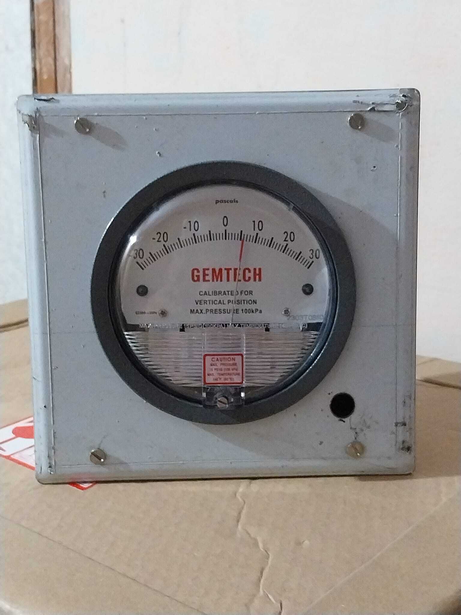 Gemtech Model G2000-0 Differential Pressure Gauge