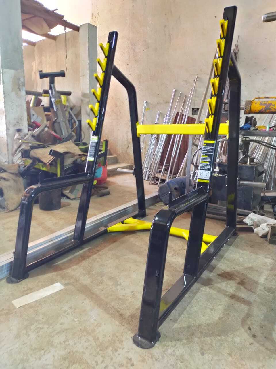 Gym Squat Rack Application: Endurance