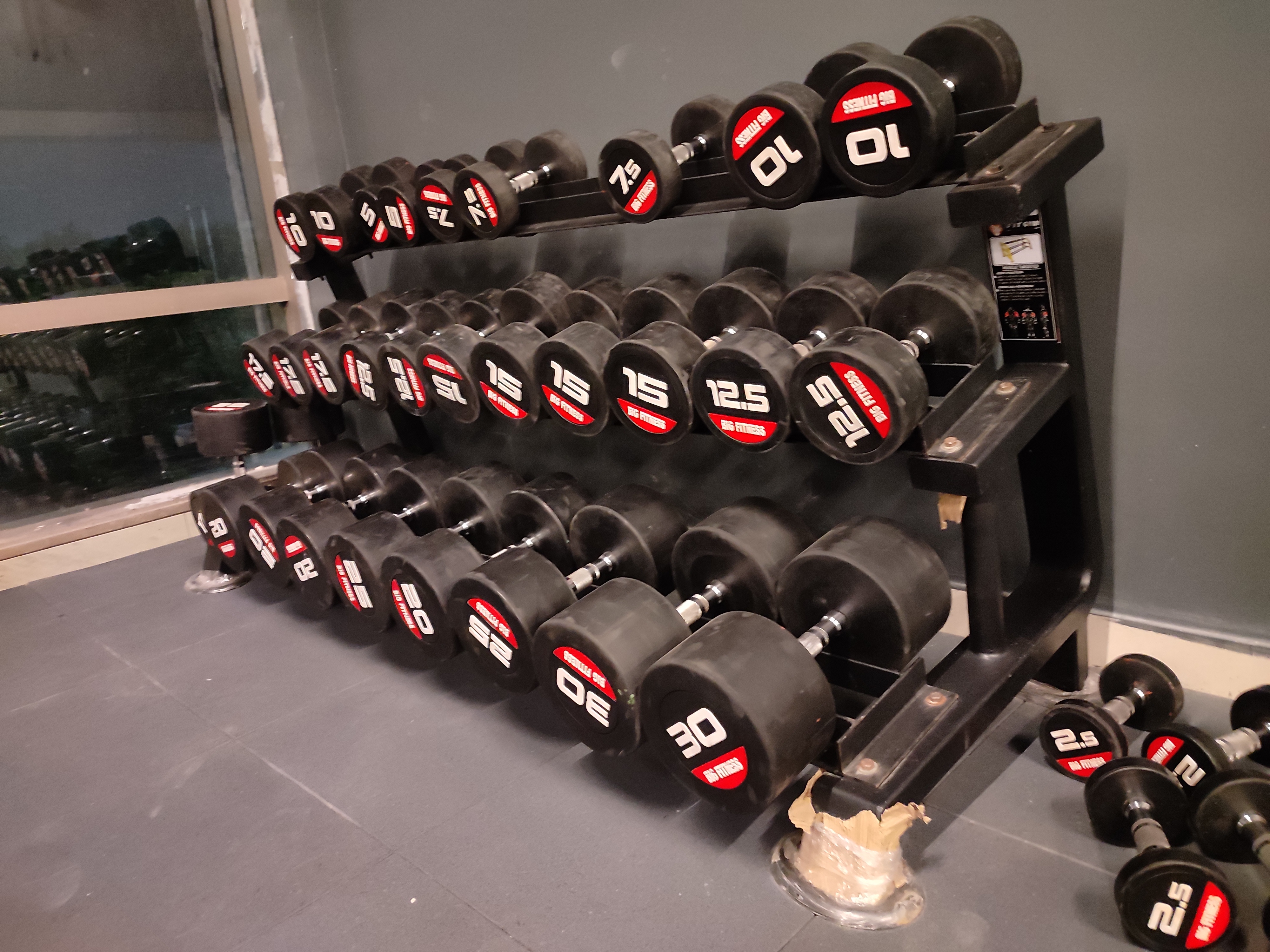 Heavy Duty Dumbbell Rack - 12 Gauge Rectangular Or Capsule Apollo Isi Pipe, Advanced Double Effect Welding Technology For Stability, Soft Foam Seat Cover For Comfortable Workouts, 1 Year Warranty