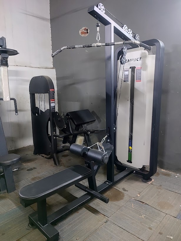 Lat Pulldown With Rowing Machine