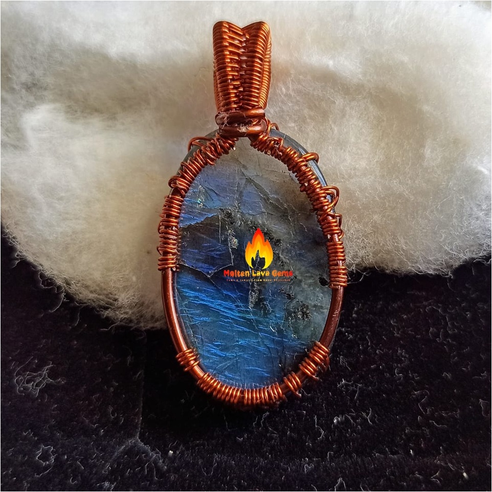 Labradorite Tree Pendant Grade: Top