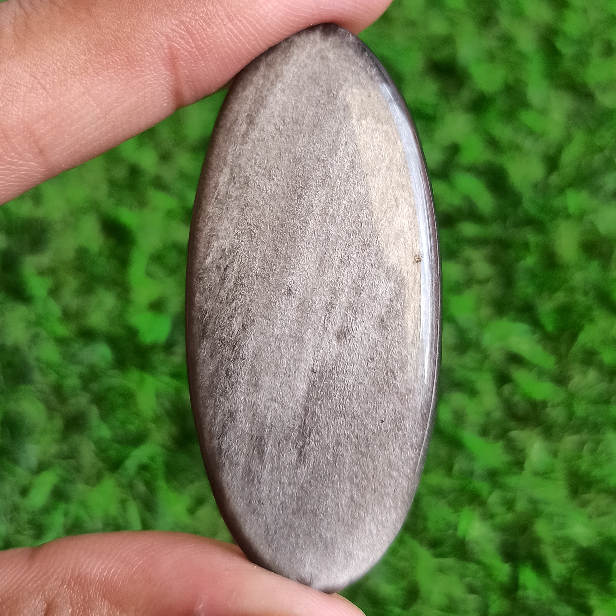 Silver Obsedian Cabochon Grade: Top