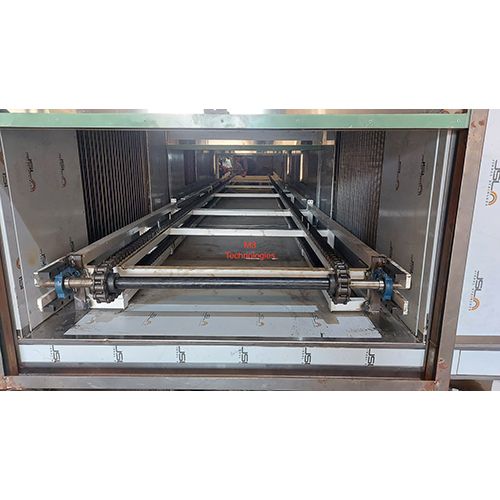 Chain Conveyor - Stainless Steel, Different Sizes Available | Industrial Use, Heat Resistant, Flat Belt Design