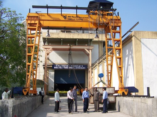 Industrial Goliath Crane - Different Sizes Available | Automatic & Remote Operation, High Quality Construction, Emergency Stop Feature