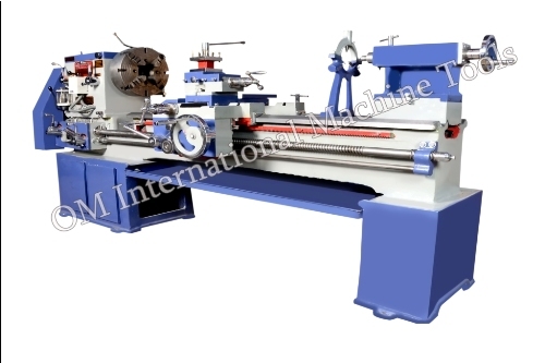 Automatic Om Brand - Medium Duty Lathe Machine 8 Feet
