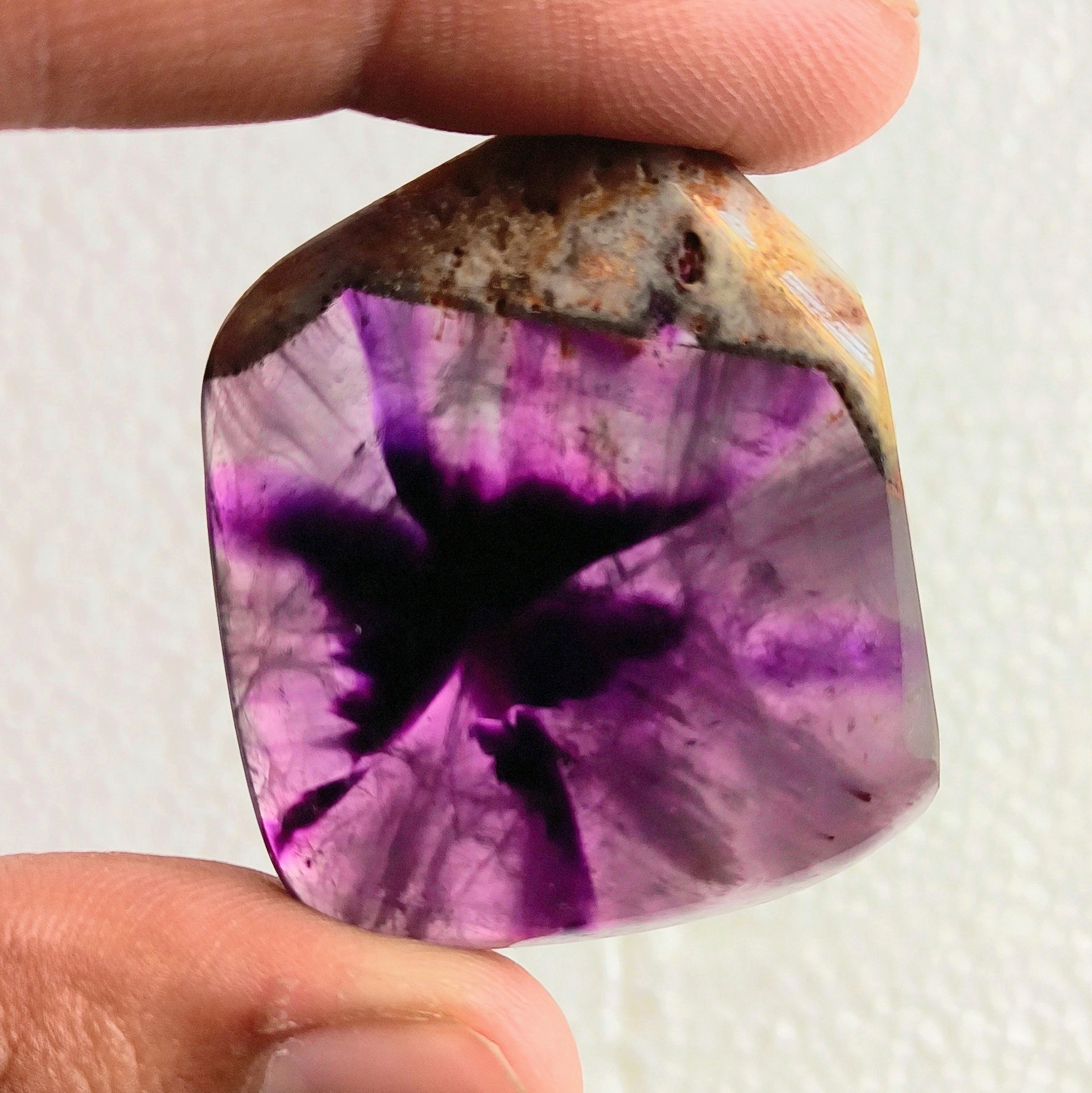 Trapiche Amethyst Cabochon Grade: Top