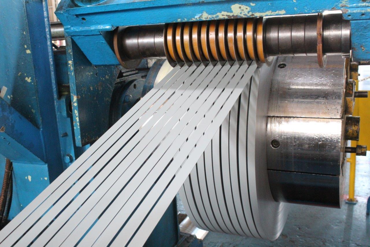 Ss Slitting Coil - Stainless Steel 304, 316, 202 | Coil Thickness: 0.1 Mm - 100 Mm, Polished Surface, Cold Rolled Technique, For Automobile Industry
