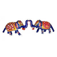  शृंगार सरोवर खिलौने हाथी 