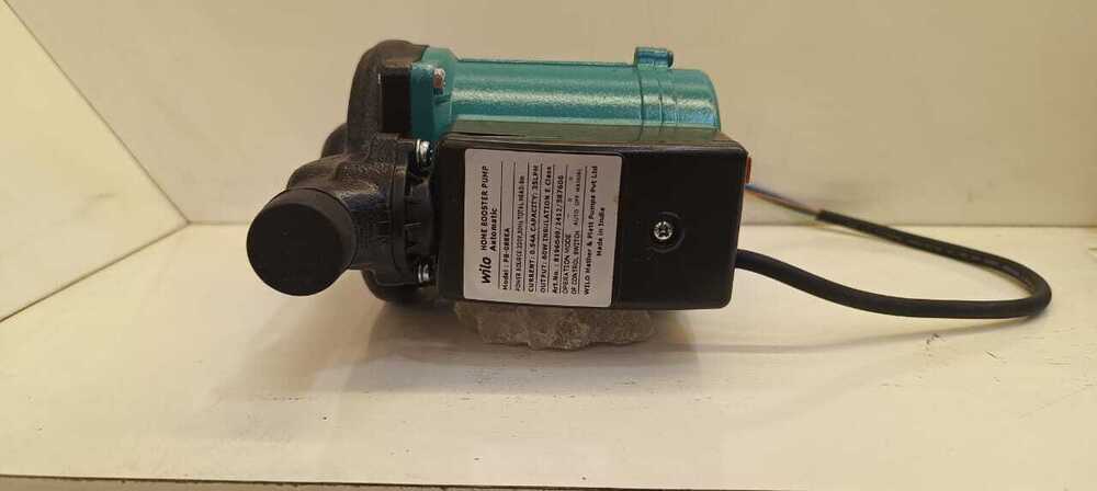 Pressure Boosting Pump - Color: Green