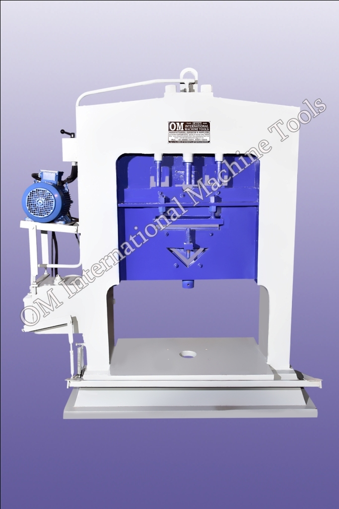 Hydraulic Iron Worker Machine - 1200 Kg, Automatic Operation, Blue And White | Low Maintenance, Strong Hydraulic Components, Accurate Geometry, 1-year Warranty