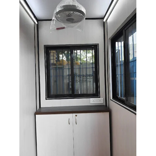 व्हाइट एंड ब्लू गार्ड रूम कंटेनर