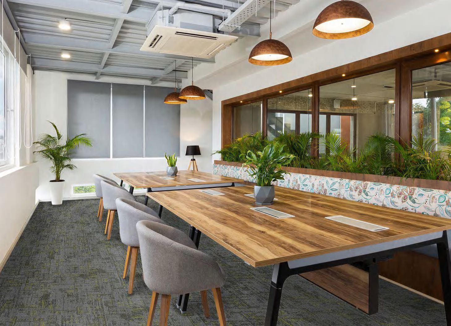 Environment Friendly Carpet Tiles - Nylon Carpet Tile, 50 Cm X 50 Cm, Mixed Color Palette, Textured & Gloss Finish, Eco Air Backing, Voxflor Certified