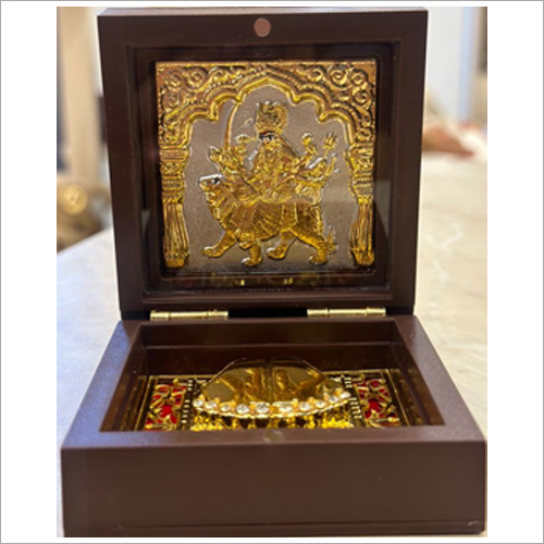 पर्यावरण के अनुकूल माता रानी वोडेन बॉक्स