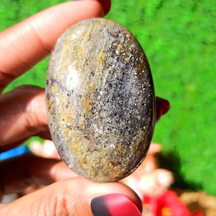 Easy To Clean Black Sunstone Palmstone For Home Decoration