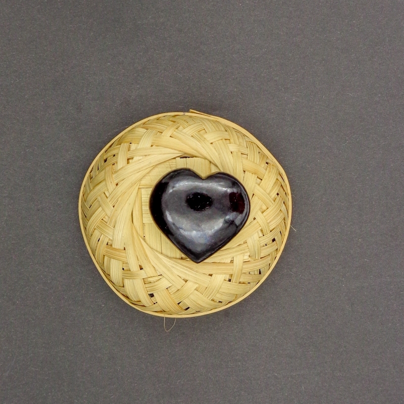 Easy To Clean Black Tourmaline Hearts For Home Decoration