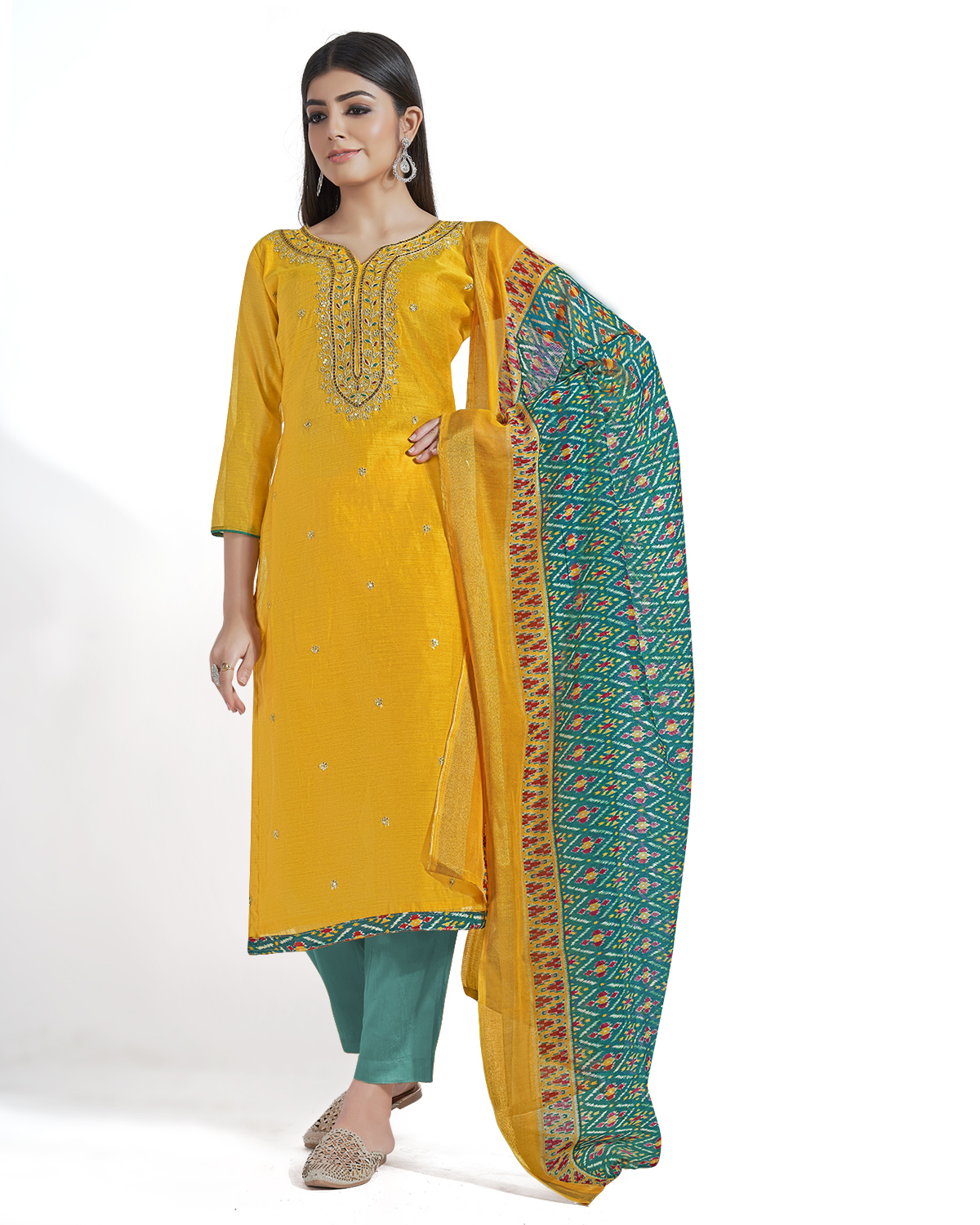 Unstitched Embroidery Suit 56