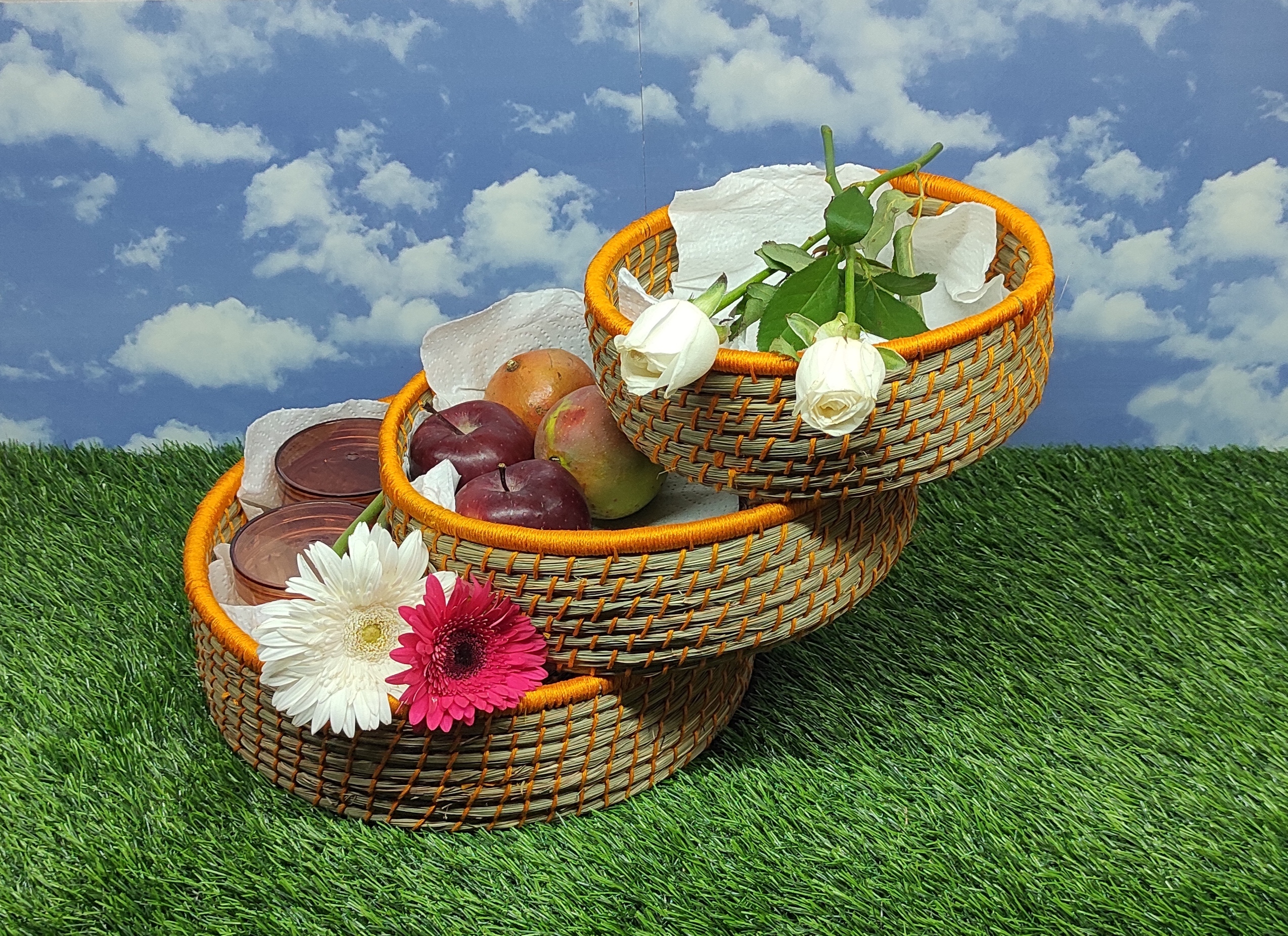 Sabai Grass Handmade Tray - 12 Inch, Yellow | Eco-friendly, Handwoven By Artisans, Compostable & Biodegradable, Durable Wicker Design