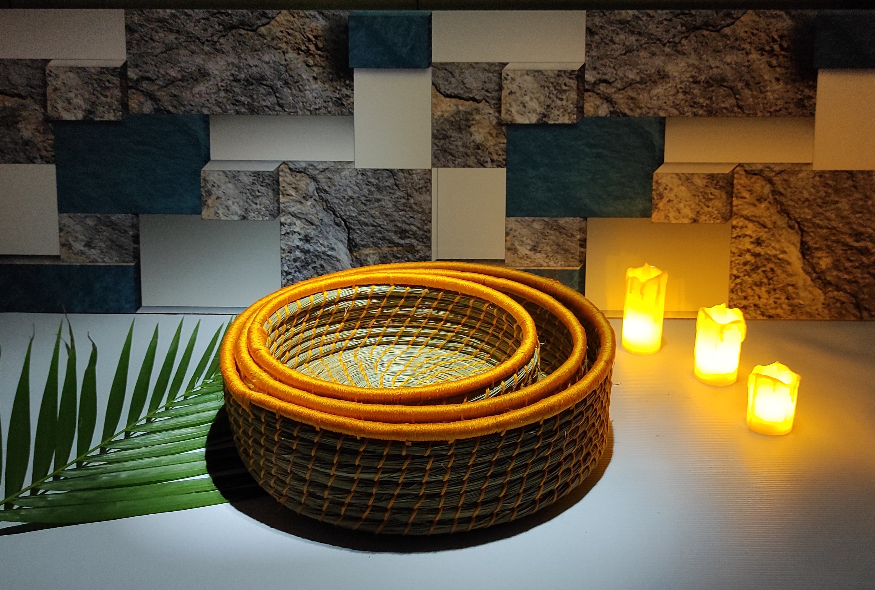 Sabai Grass Handmade Tray - 12 Inch, Yellow | Eco-friendly, Handwoven By Artisans, Compostable & Biodegradable, Durable Wicker Design