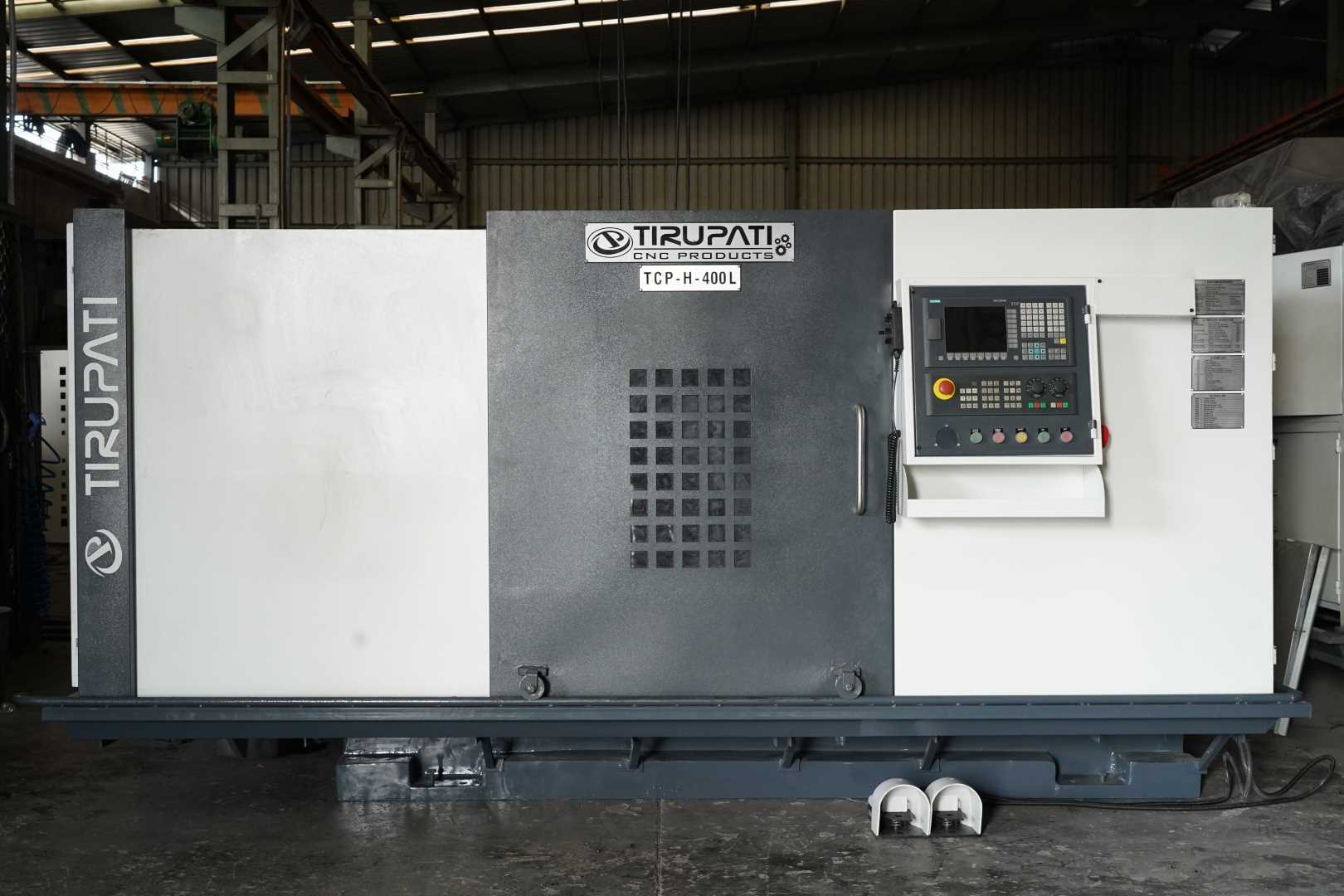 Cnc Lathe Machine - Tcp H-400l-1500 - Color: White