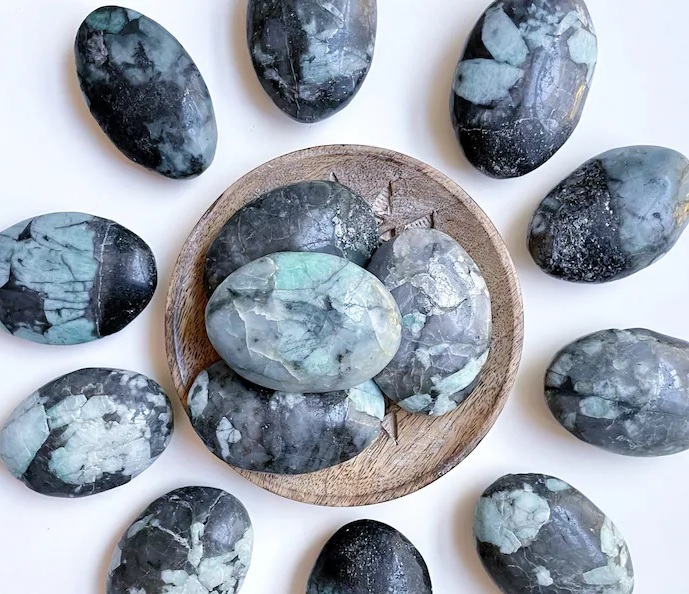 Emerald Palmstone - 30 To 35 Mm, Green Polished Gemstone | Handmade For Healing, Meditation, And Home Decoration