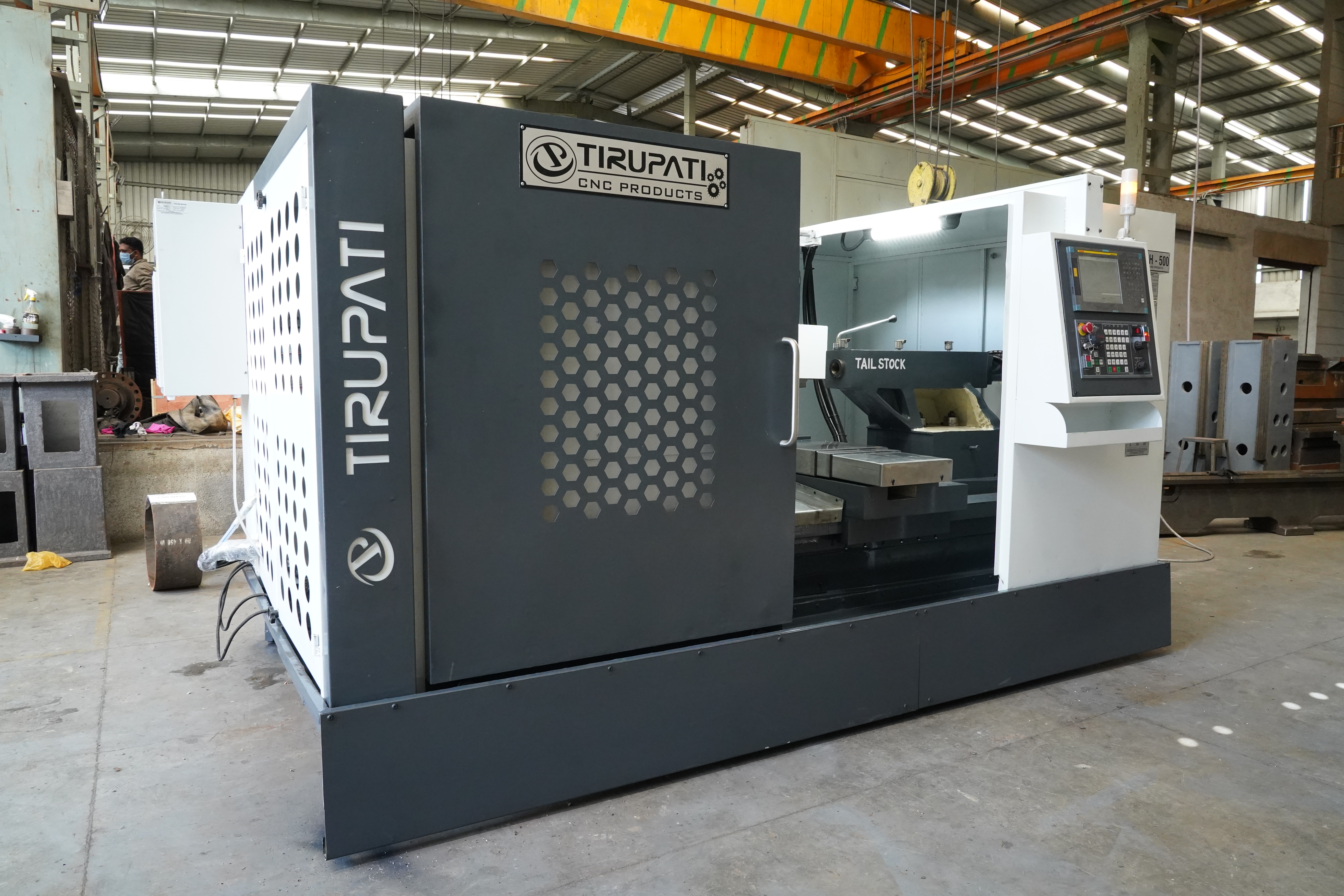 Cnc Lathe Machine - Tcp H-500l-2500 - Dimension (L*w*h): 3400 X 2150 X 2000 Millimeter (Mm)