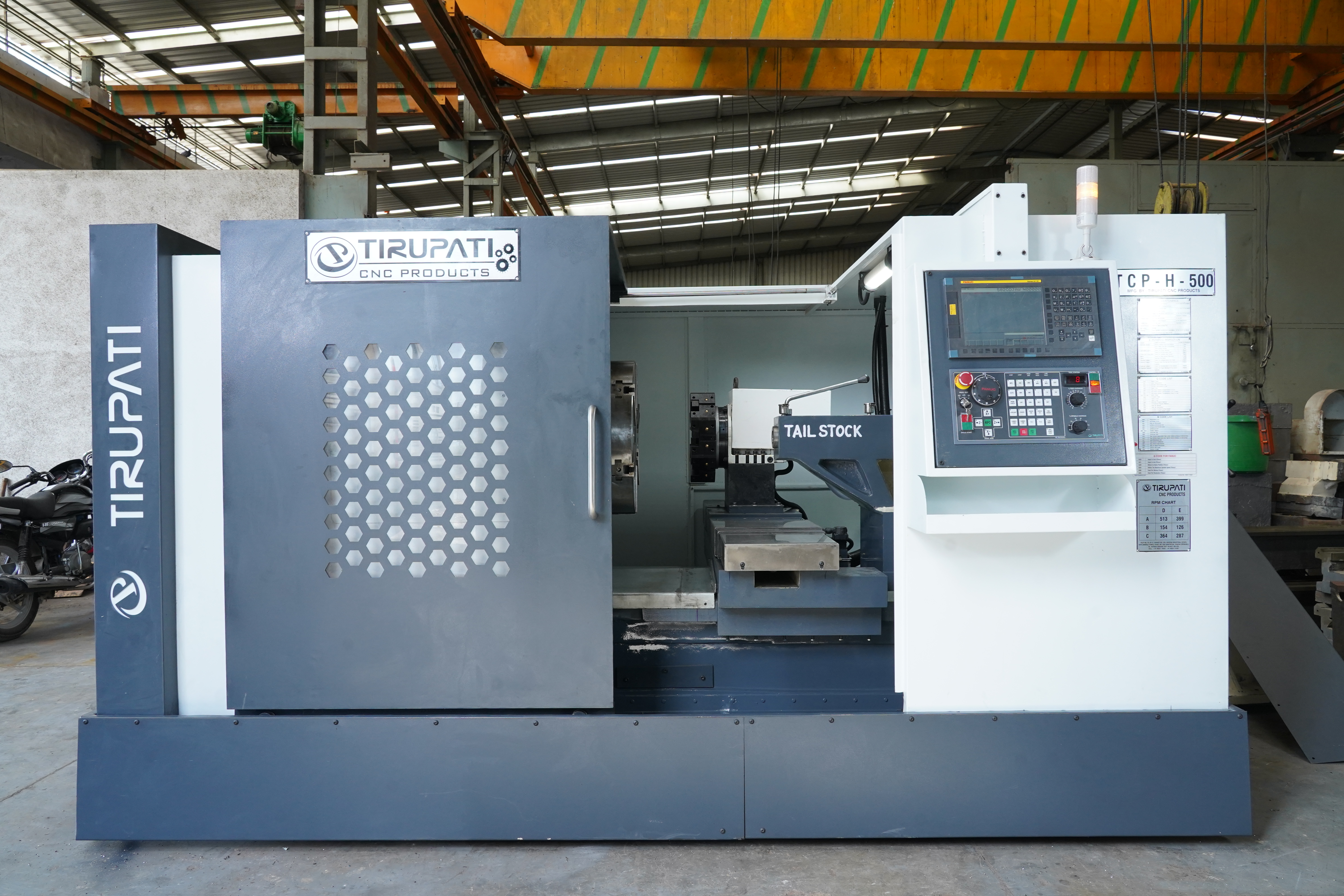 Cnc Lathe Machine - Tcp H-500l-2500 - Dimension (L*w*h): 3400 X 2150 X 2000 Millimeter (Mm)