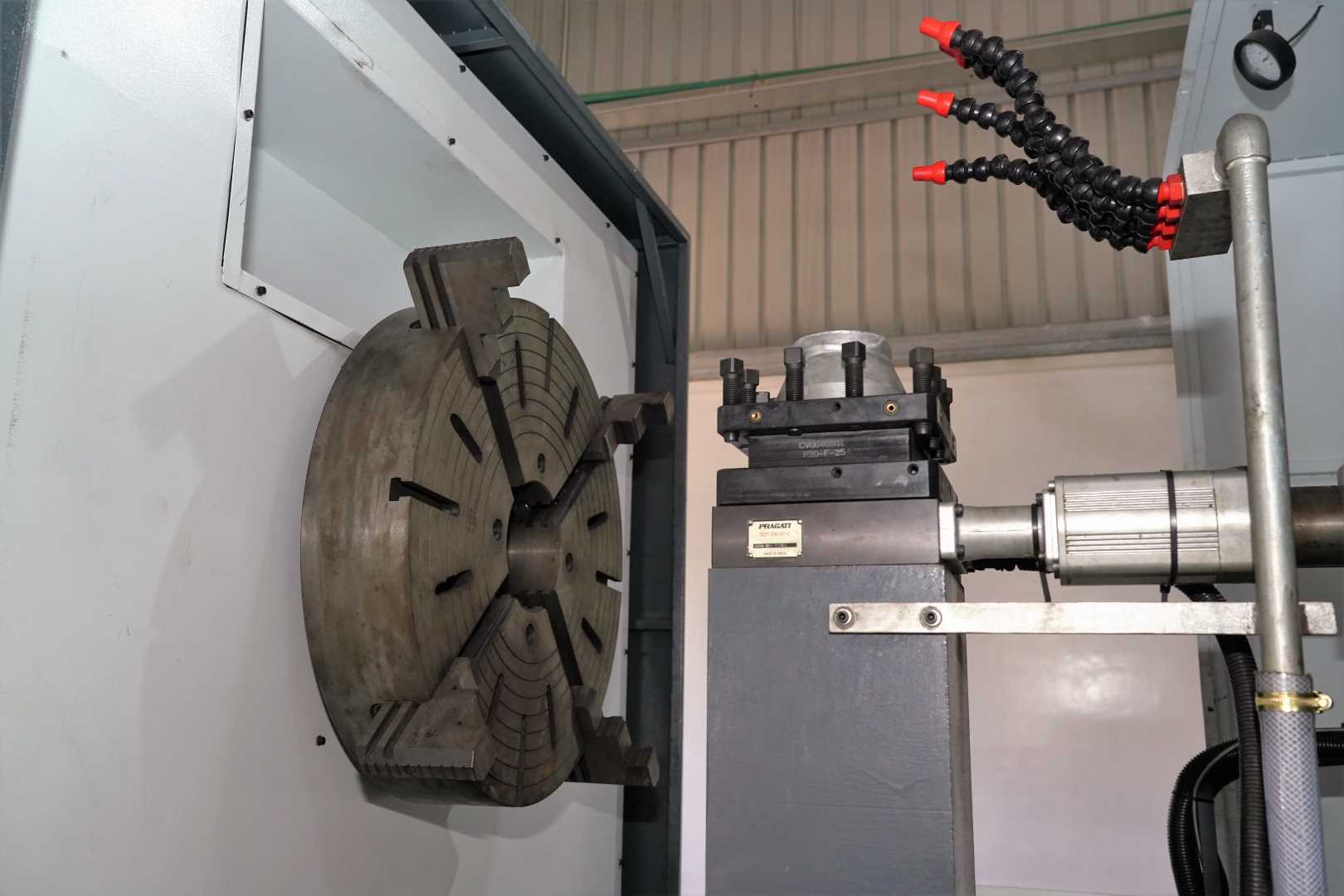 Cnc Lathe Machine - Tcp H-600l-2500 - General Use: Industrial