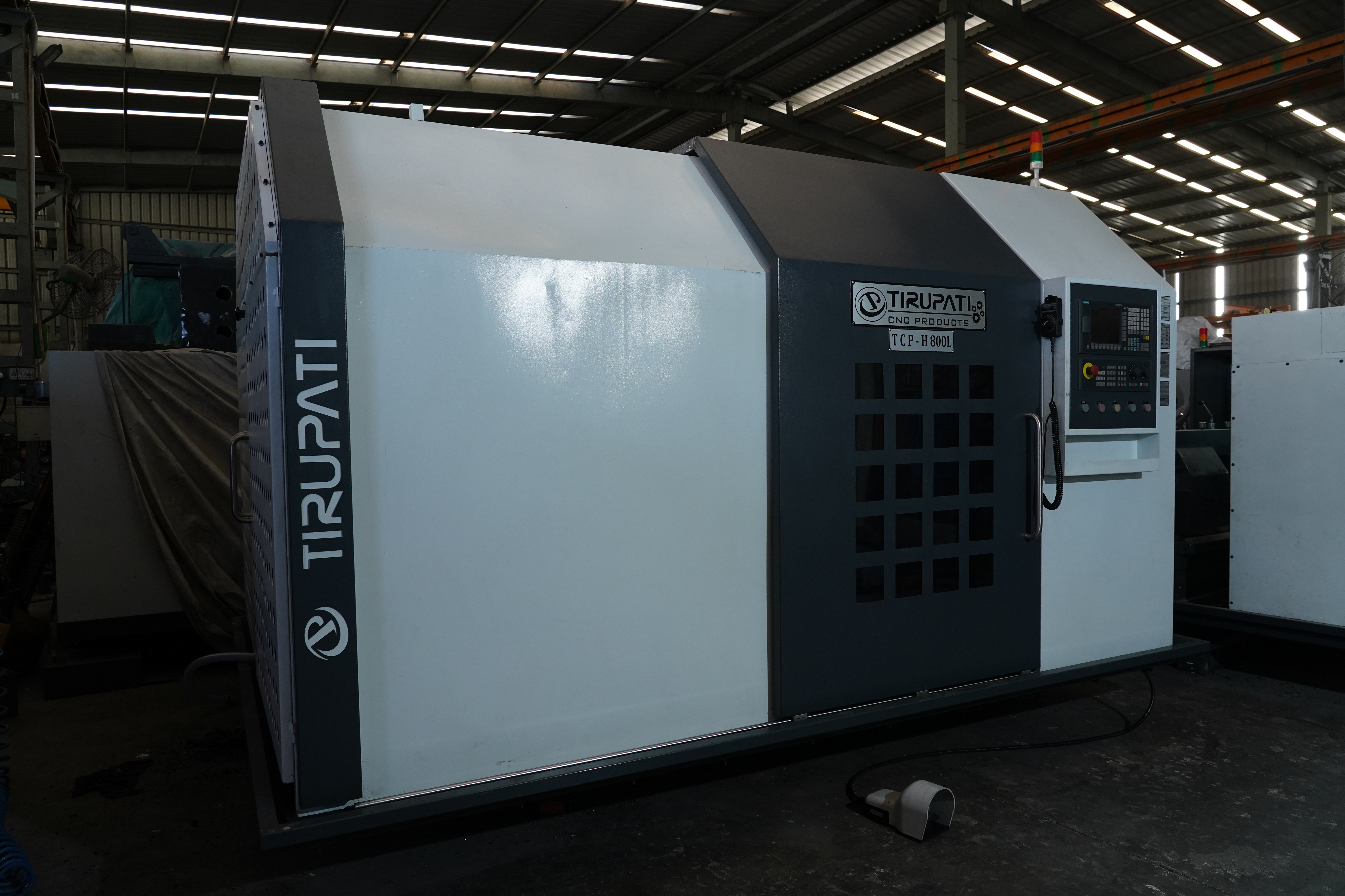 Cnc Lathe Machine - Tcp H-800l-1200 - Feature: Low Energy Consumption