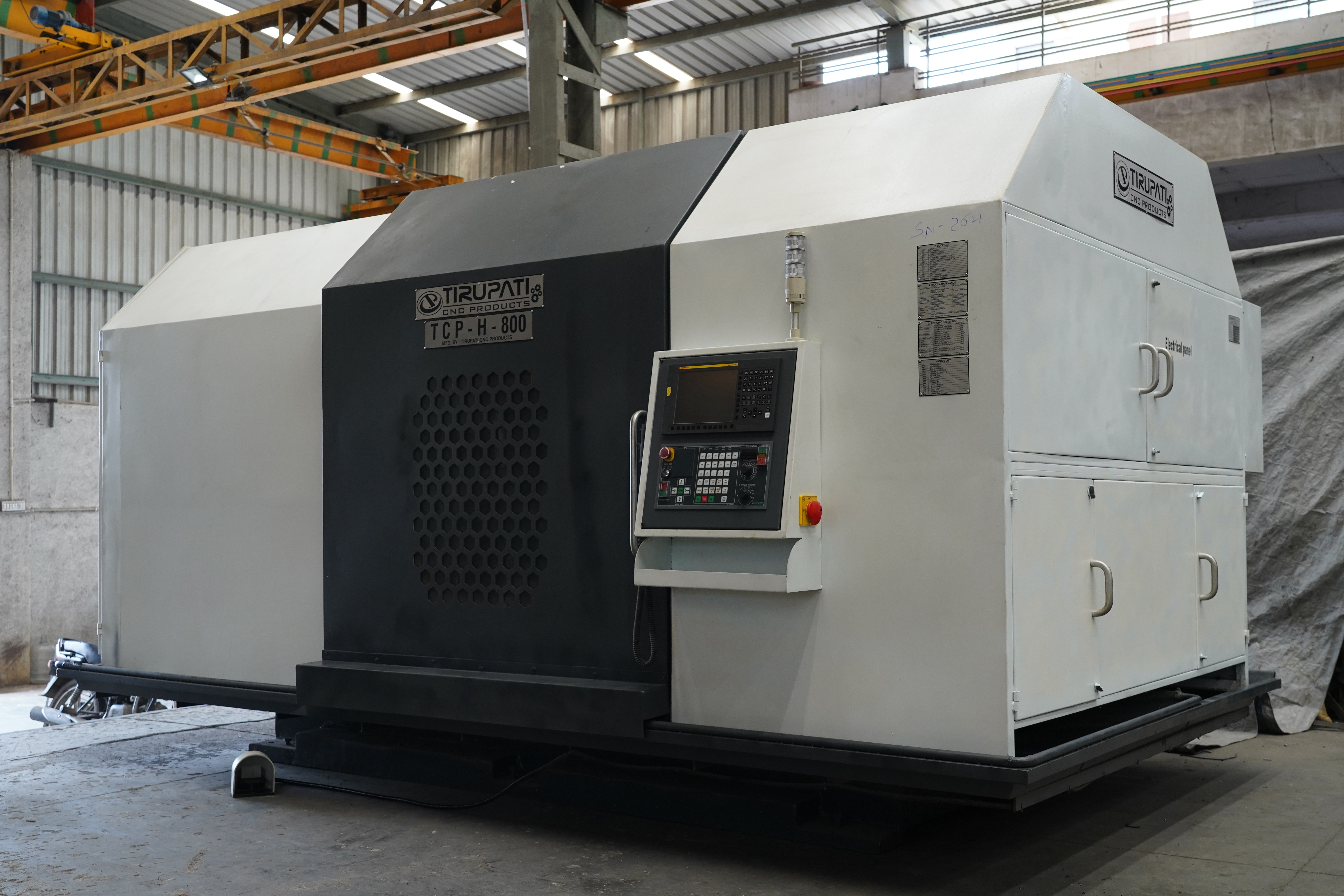 Cnc Lathe Machine - Tcp H-800l-1500 - Color: White